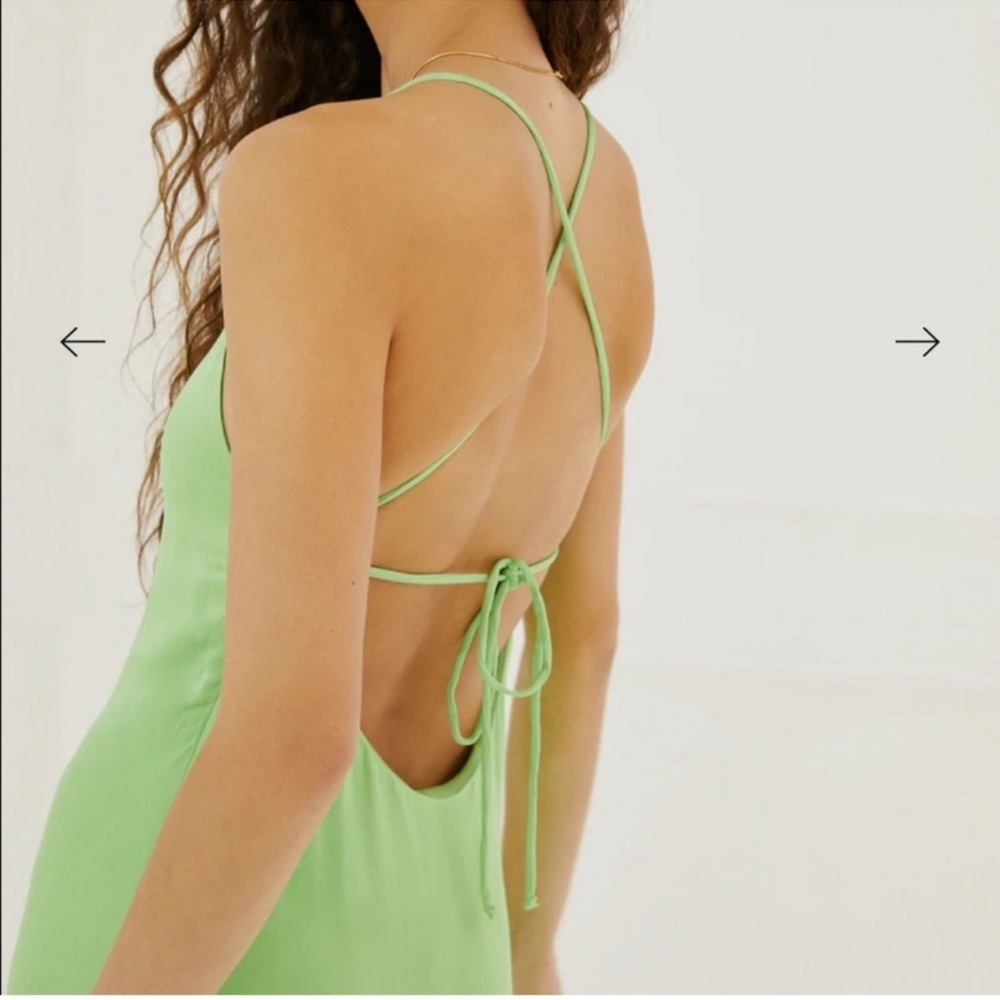 Elegant Green Backless Dress